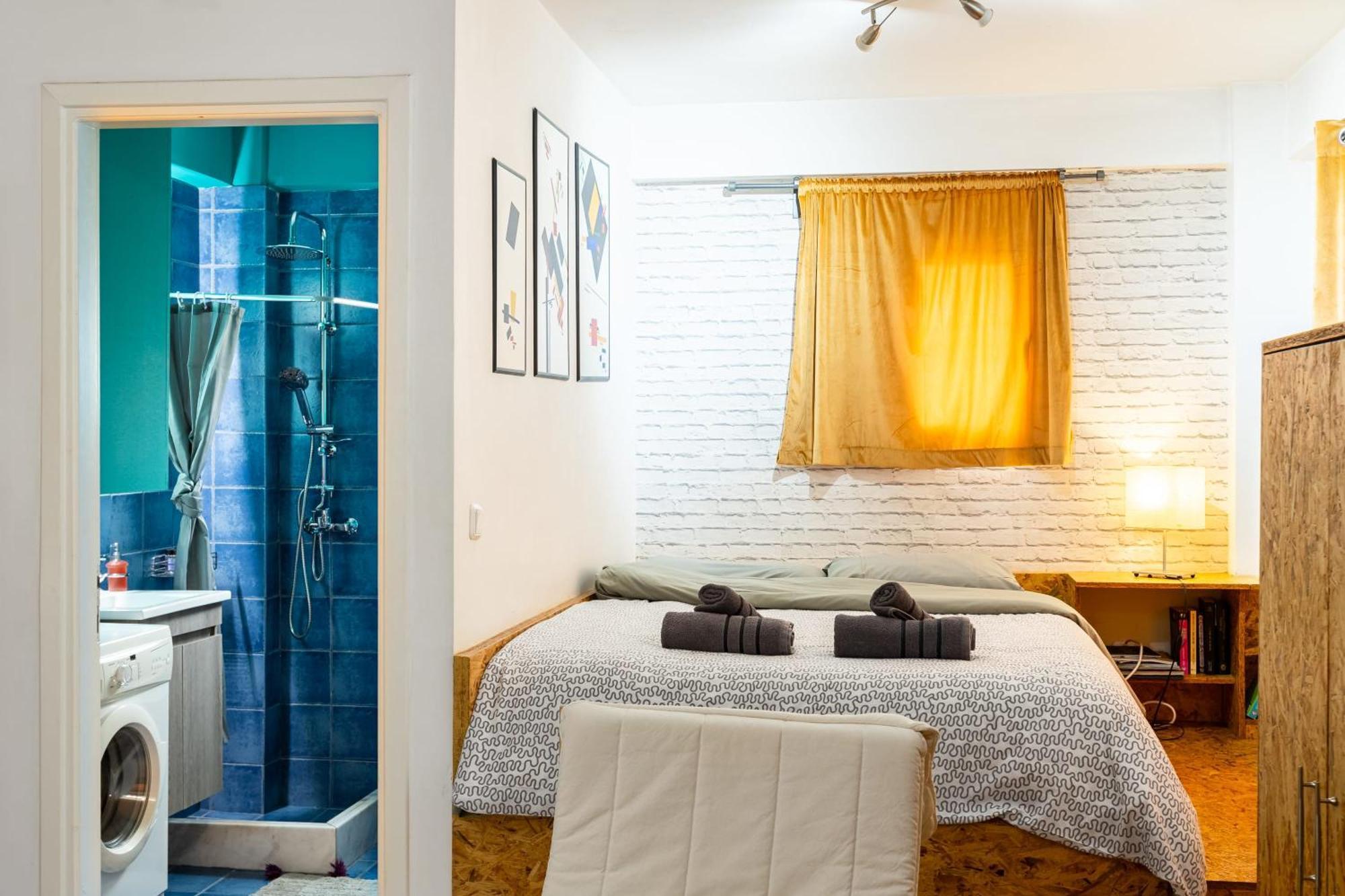 Downtown Central Suite With Private Parking Kalamata Exterior foto