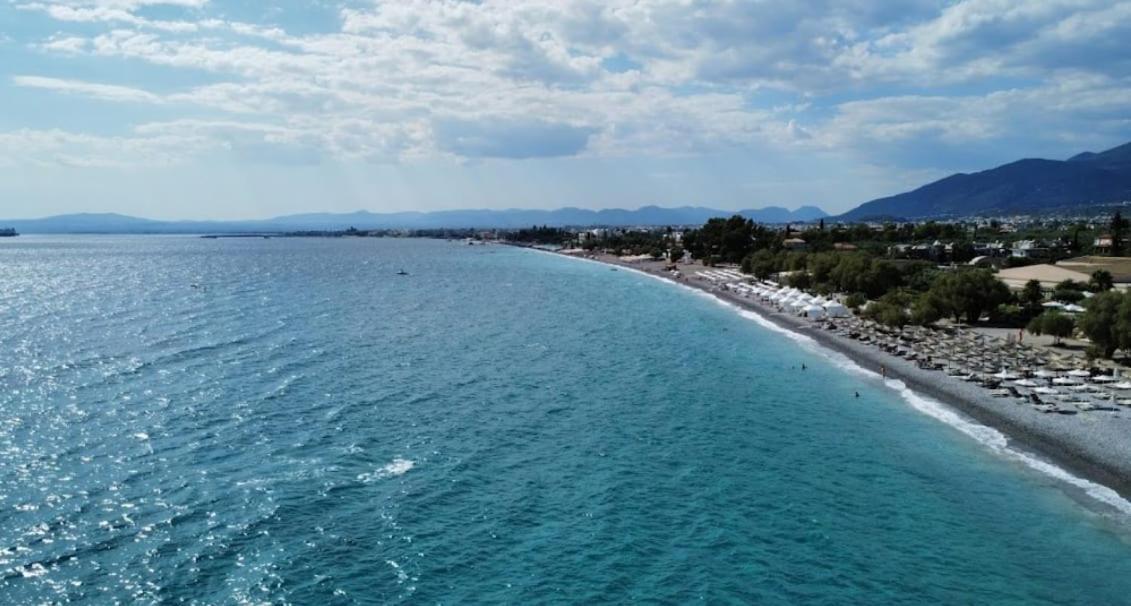Downtown Central Suite With Private Parking Kalamata Exterior foto