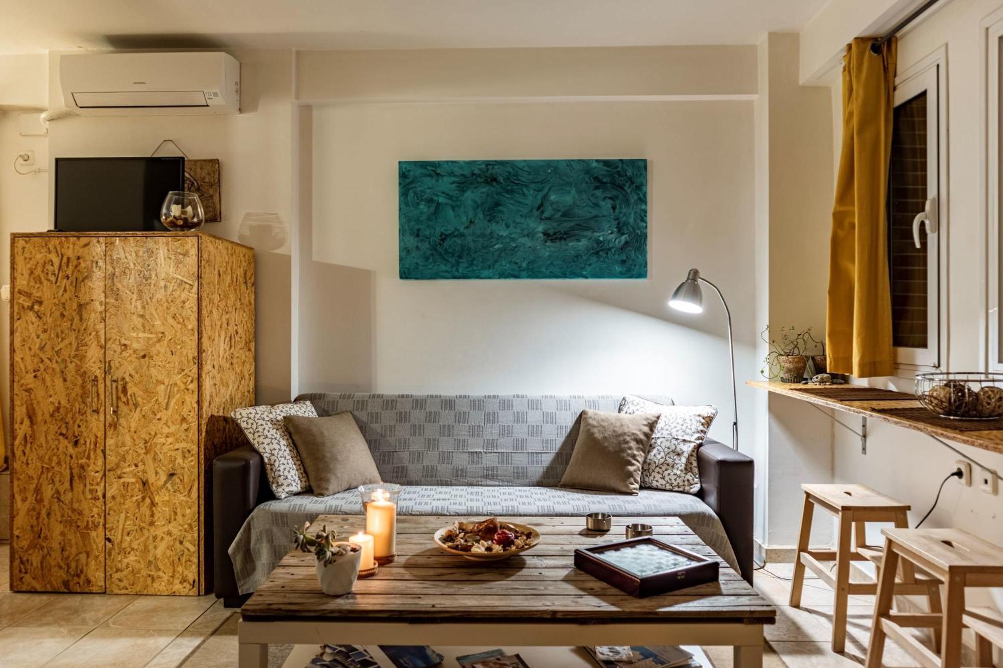 Downtown Central Suite With Private Parking Kalamata Exterior foto